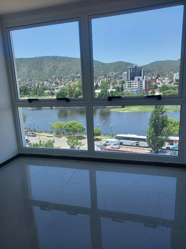 Imagen 4 de 25 de Villa Carlos Paz / Veneto Iii / Impecable C/cochera Y Amenities