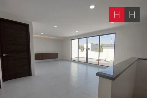 Casa En Venta En Lomas De Angelópolis Ii