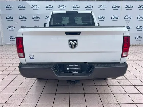 RAM Ram 1500 3.3 V6 XL Cab Regular 4x2 AT