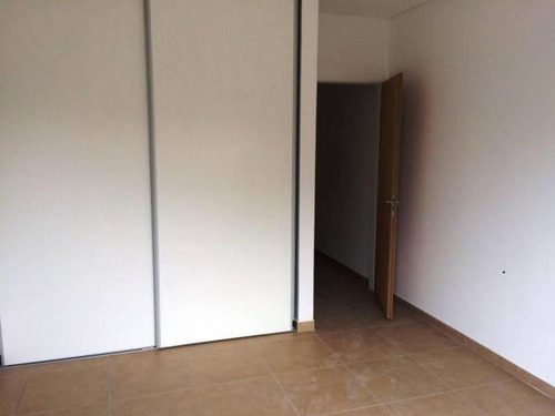 Imagen 9 de 16 de En Venta. Depto 2 Amb En Planta Alta C/ Balcón Y Cochera