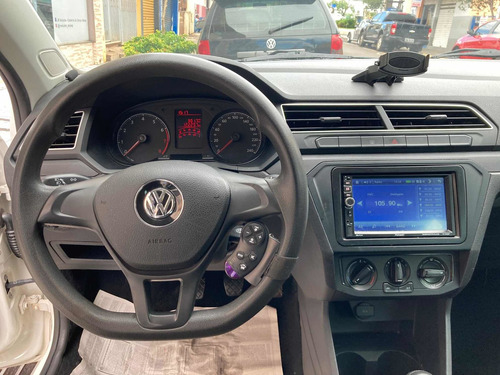 Imagem 10 de 11 de Volkswagen Voyage 2018 1.6 Msi Trendline Total Flex 4p
