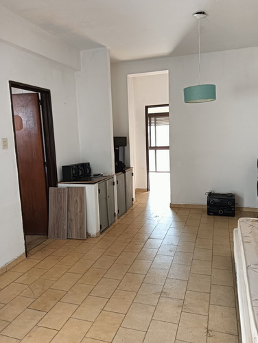 Departamento Dos Ambientes Cocina Separada Y Lavadero