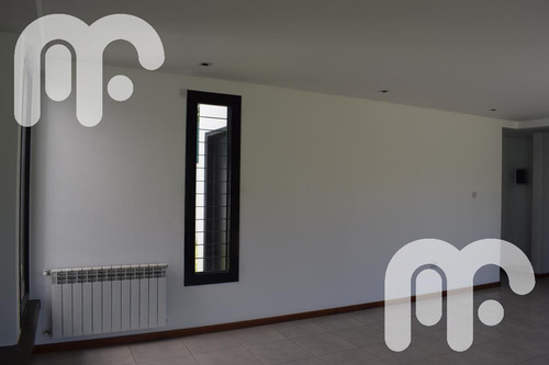 Imagen 28 de 30 de Venta Casa Complejo De Viviendas En City Bell