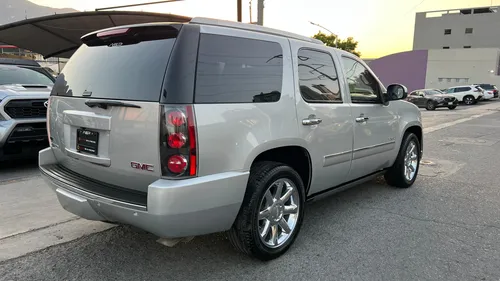 GMC Yukon 6.2 C Denali 403 Hp 4x4 At