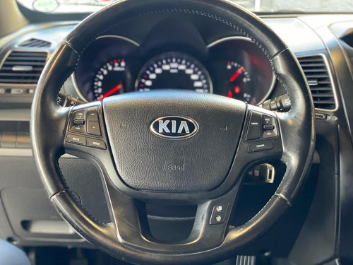 Imagem 14 de 20 de Kia Sorento 2.4 Ex 4x2 16v
