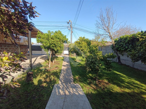 Casa En Venta De 4 Dorm. En Peñaflor