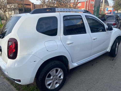Imagen 7 de 17 de Renault Duster 2017 1.6 Ph2 4x2 Privilege 110cv