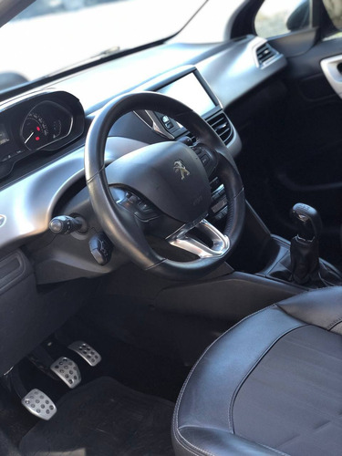 Imagen 7 de 10 de Peugeot 208 2017 1.6 Feline
