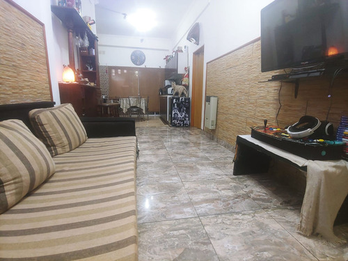 Venta De Ph 3 Ambientes Lomas Del Mirador Cochera