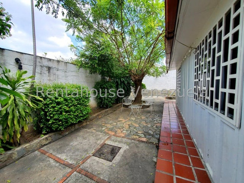 Amplia Y Confortable Casa En Venta Urb. Fundación Mendoza, Maracay 25-6542 Hc