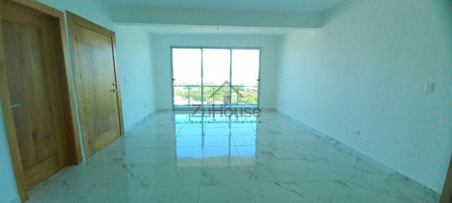 Imagen 3 de 21 de Apartamento En Alquiler En Piso 9 Torre De Urb. Thomén Awpa02
