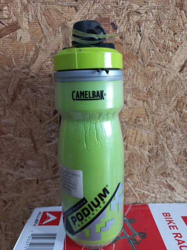 Imagen 2 de 5 de Termo Caramañola Camelbak Podium Dirt 21 Oz