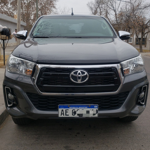 Imagen 9 de 16 de Toyota Hilux 2020 2.8 Cd Srv 177cv 4x2