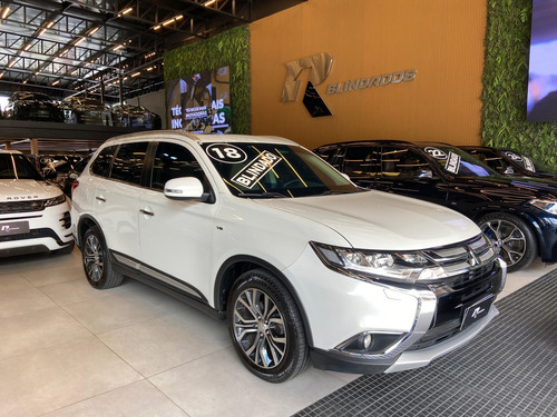 Mitsubishi Outlander 3.0 GT 4X4 V6 24V GASOLINA 4P AUTOMÁTICO