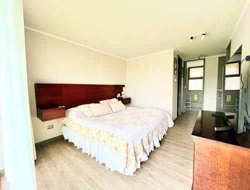 Venta Departamento Metro Los Dominicos / Las Condes