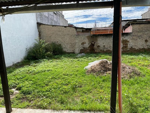 Imagen 1 de 5 de Casa En Venta En Calzada Aguilar Batres Col. Castañas