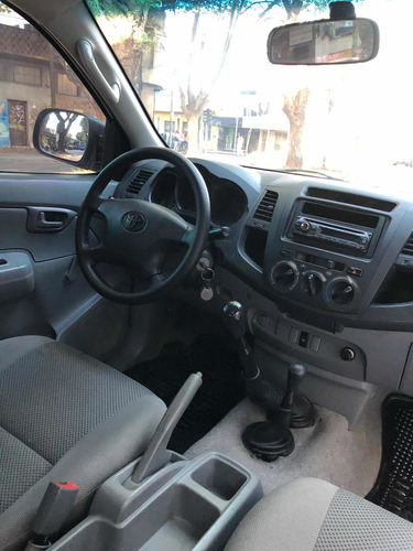Toyota Hilux 2.5 Dx Pack Cab Doble 4x4 (2009) 2011