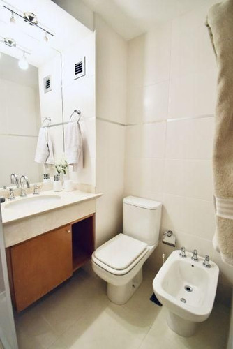 Apartamento En Venta De 2 Dormitorios En Playa Mansa
