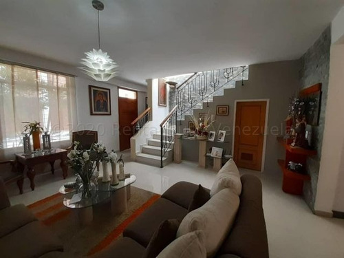 Imagen 21 de 29 de Hermoso Townhouse En Mañongo Naguanagua, El Inmueble Cuenta Con Planta Electrica 100%, Pozo De Agua, 3 Habitaciones, 3 Baños, 2 Puestos De Estacionamiento, Se Vende Semi Amoblado