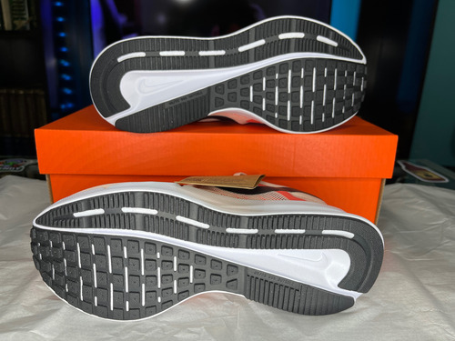 Tenis Nike Run Swift 3 Para Correr /mujer Color Coral Lavado (Usado)