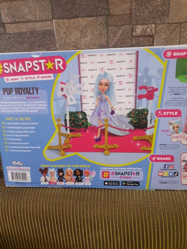 Muñeca Snapstr Pop Royalty Echo's Debut En The Pink Carpet (Usado)
