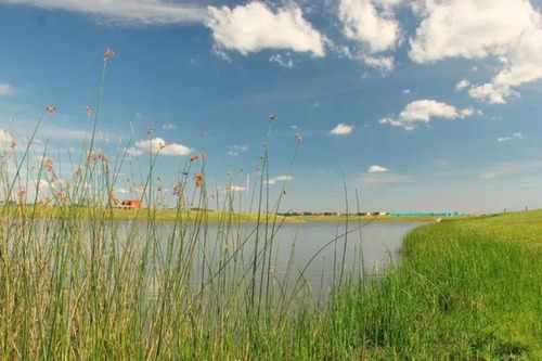 Lote Interno Al Arroyo En Estancias Carabassa (eidico)