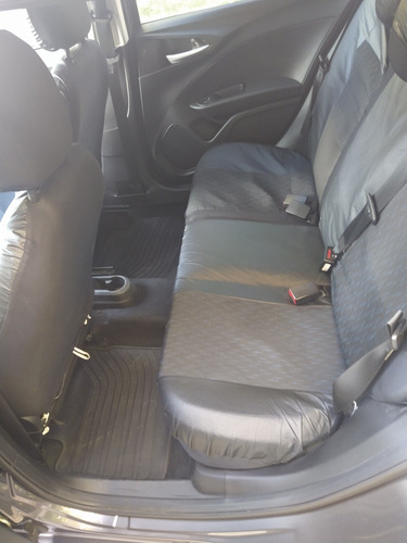 Fiat Cronos 1.8 16v Precision