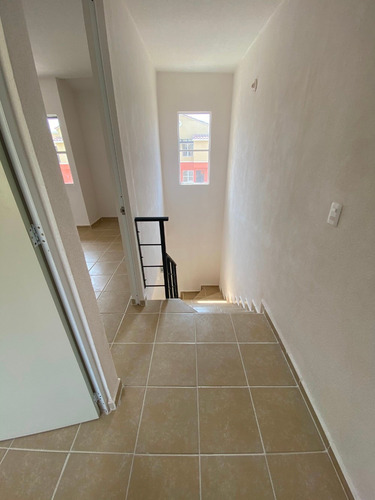Imagen 8 de 12 de Hermosa Casa Nueva En Privada En Real Solare