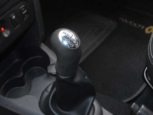 Renault Logan Privilege Mt