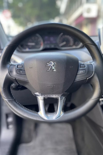 Peugeot 2008 1.6 Feline