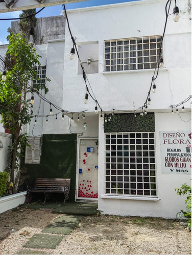 Casa En Venta En Av Las Torres