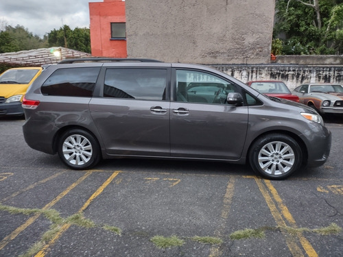 Imagen 4 de 11 de Toyota Sienna 2013 Limited Piel Limited Qc Dvd At