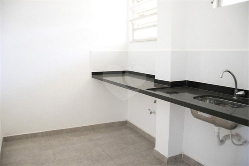 Imagem 12 de 26 de Ótimo Apartamento A Venda Na Ponta Da Praia Em Santos. - Reo554247