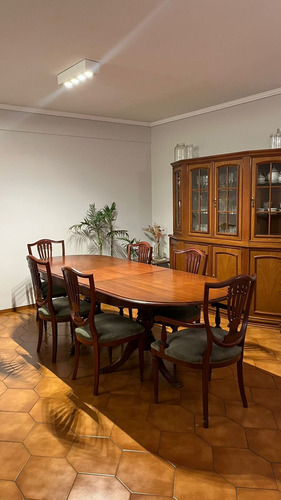 Juego De Mesa Extensible Y 8 Sillas Con Cabezales Inglés Marrón Liso (Usado)