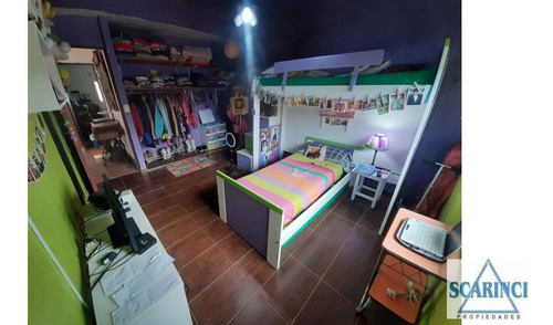 Padre Silberman Al 1300 - S. Lugares.- Casa Ideal Para 2 Familias.