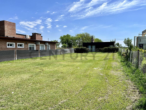 Venta Lote En Las Casuarinas - Barrio Privado En Ibarlucea