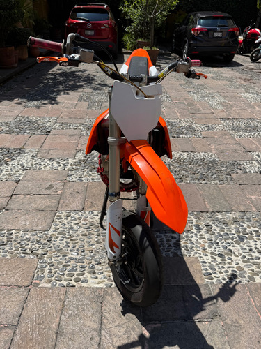 Ktm Sx 85 Convertida Para Pista, Con Equipo Adicional