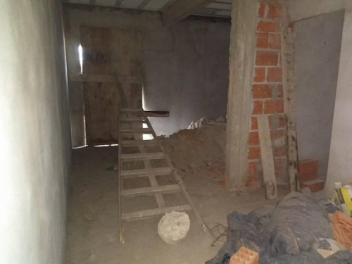 Imagen 9 de 30 de Propiedad A La Venta Con Salón, Departamentos Terminar Y Terminados
