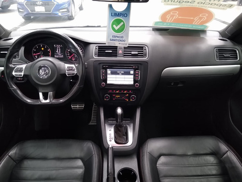 Imagen 14 de 15 de Volkswagen Jetta 2012 2.0 Gli Dsg At