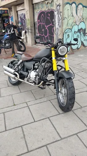 Um Renegade 200