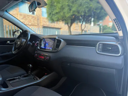 Kia Sorento Trust 2.400cc A/t 2ab Fe 7 Pasajeros 4x2 2016