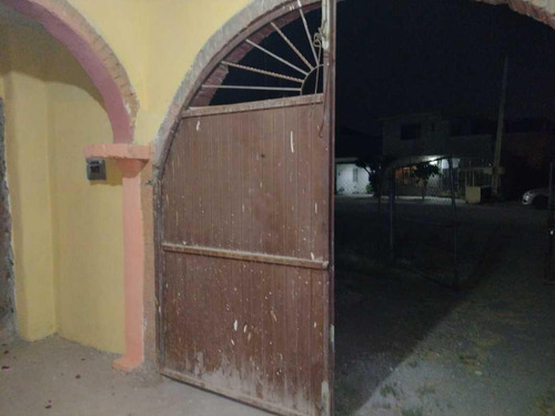 Quinta En Venta En Col. Ma. López Mercado En Torreón, Coahuila