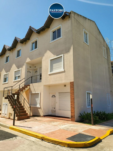 Imagen 9 de 25 de Impecable Departamento En Barrio Cerrado!
