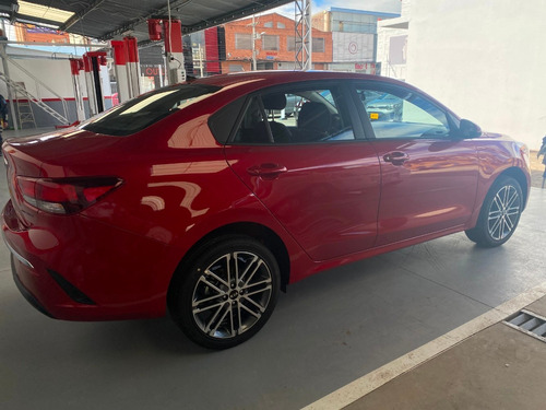 Imagen 8 de 14 de Kia Rio Mecanico 2022