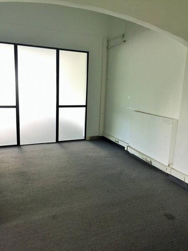 Imagen 13 de 14 de Impresionante Edificio Corporativo Con Varias Oficinas Y Local De 12m. Sobre Libertador.