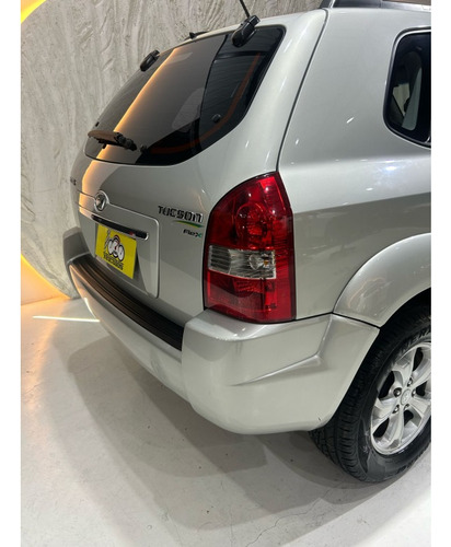 Hyundai Tucson 2.0 MPFI GLS 16V 143CV 2WD FLEX 4P AUTOMÁTICO