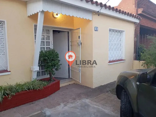 Casa De 2 Dormitorios En Flor De Maroñas