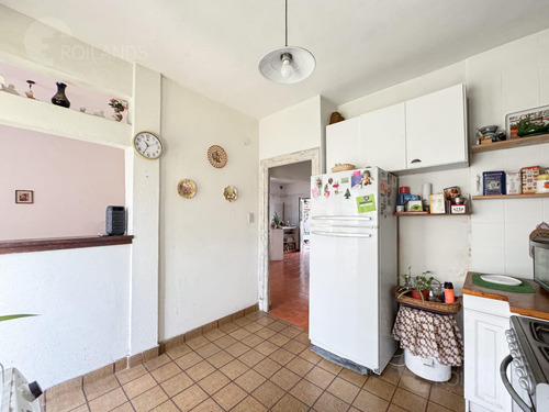 Venta Ph 4 Ambientes En Planta Baja Y Primer Piso En Villa Sarmiento