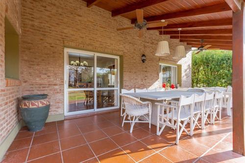 Imagen 26 de 30 de Venta Casa Kentucky Club De Campo Funes - Gazze