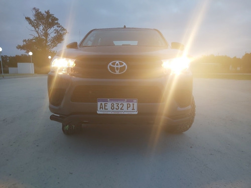 Imagen 6 de 8 de Toyota Hilux 2021 2.4 Cd Dx 150cv 4x4